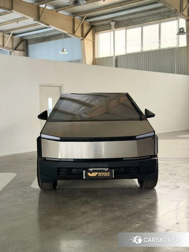 Tesla Cybercab 2026 Серебристо-серый из Китая, фото 3