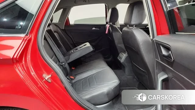 Volkswagen 7th Generation of Jetta 2022 Красный из Кореи, фото 3