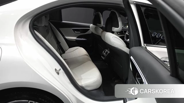 Mercedes-Benz C-Class W206 2025 Белый из Кореи, фото 3
