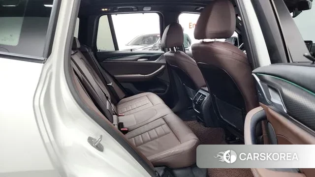 BMW X3 (G01) 2023 Белый из Кореи, фото 3