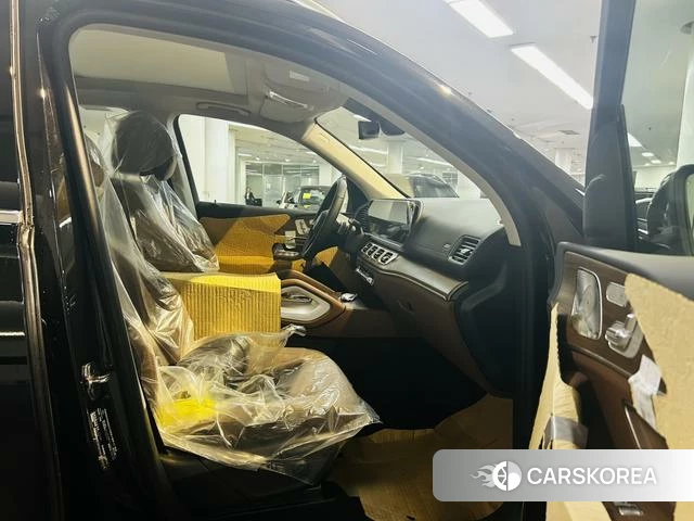 Mercedes-Benz GLE (import) 2026 Черный из Китая, фото 3