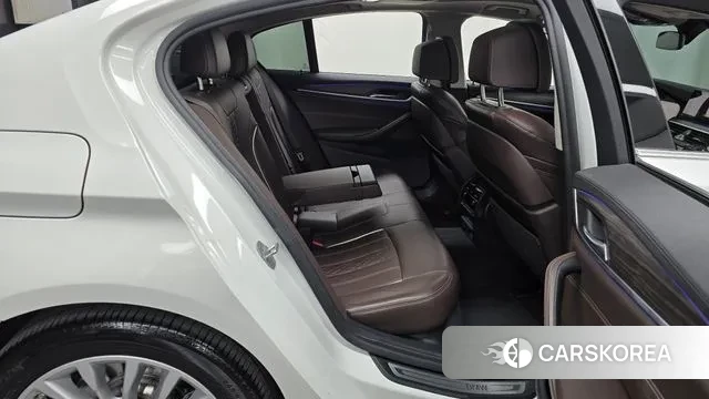 BMW 5 Series (G30) 2019 Белый из Кореи, фото 3