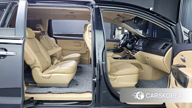 Kia The New Carnival 2019 Черный из Кореи, фото 3