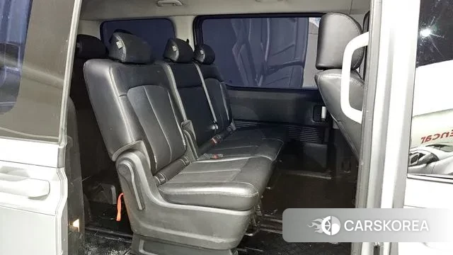 Hyundai Staria 2023 Серебряный из Кореи, фото 3