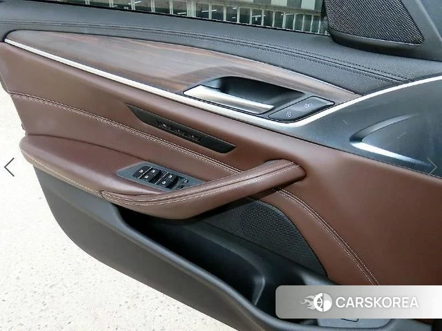 BMW 5 Series (G30) 2019 Серый из Кореи, фото 3