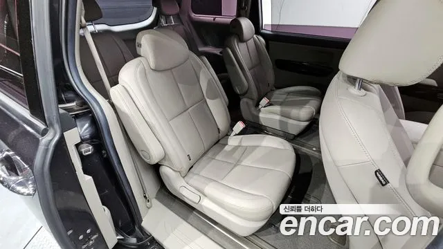 Kia The New Carnival 2019 Серый из Кореи, фото 3