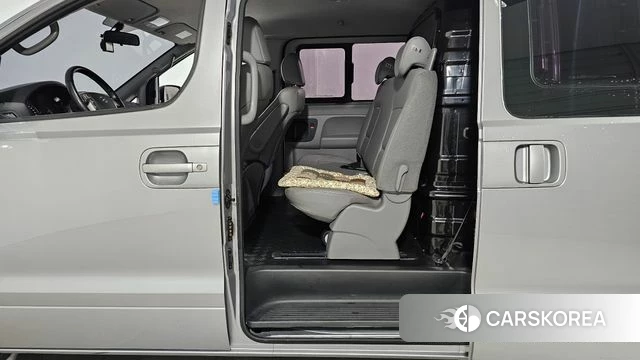 Hyundai The New Grand Starex 2021 Серебряный из Кореи, фото 3