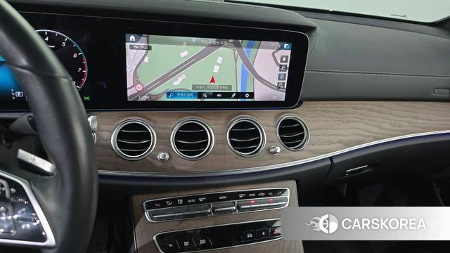 Mercedes-Benz E-Class W213 2021 Черный из Кореи, фото 3