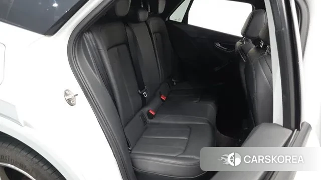 Audi Q2 2023 Белый из Кореи, фото 3