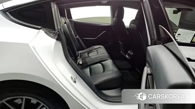 Tesla Model 3 2021 Белый из Кореи, фото 3