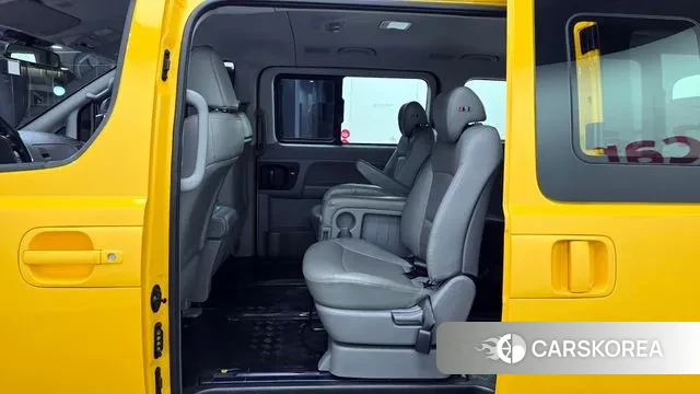 Hyundai The New Grand Starex 2021 Желтый из Кореи, фото 3