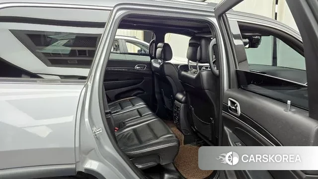 Jeep Grand Cherokee 2021 Серебряный из Кореи, фото 3