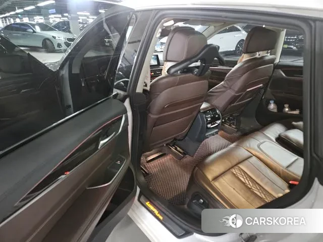 BMW 6 Series GT (G32) 2019 Белый из Кореи, фото 3