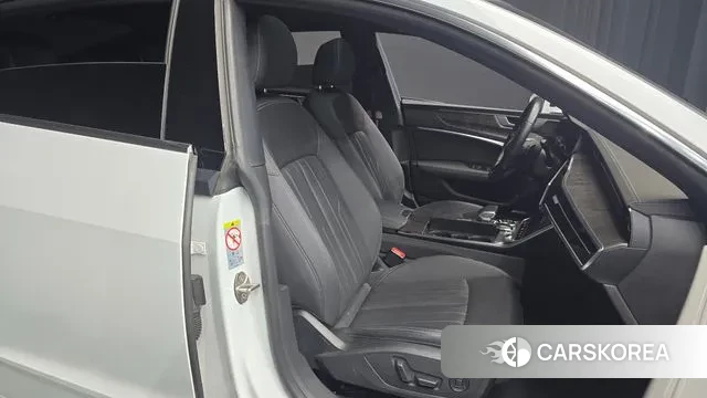 Audi A7 (4K) 2021 Белый из Кореи, фото 3