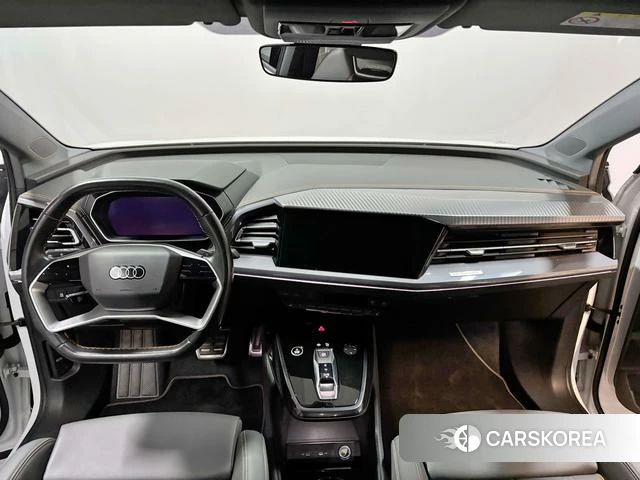 Audi Q4 e-tron 2024 Белый из Китая, фото 3
