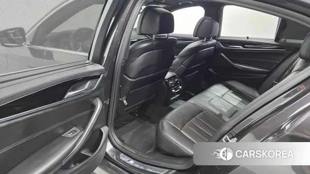 BMW 5 Series (G30) 2018 Серый из Кореи, фото 3