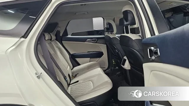 Kia Sportage 5th Generation 2022 Белый из Кореи, фото 3