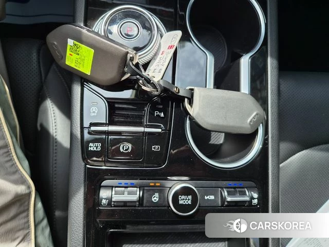 Kia The New K5 3rd generation 2023 Белый из Кореи, фото 3