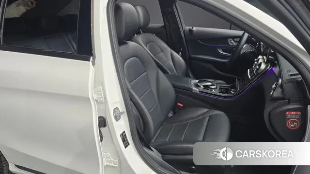 Mercedes-Benz C-Class W205 2019 Белый из Кореи, фото 3