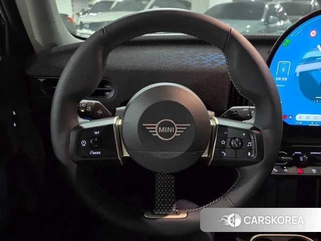 Mini Cooper C 4th generation 2024 Темно-зеленый из Кореи, фото 3