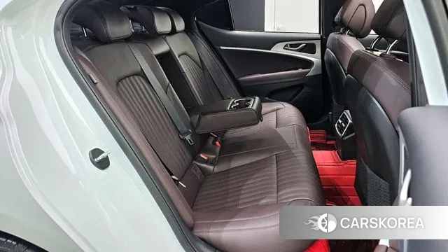 Genesis The New G70 2024 Белый из Кореи, фото 3