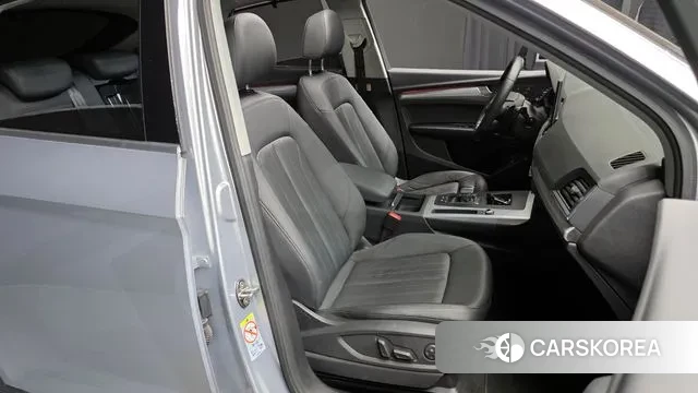 Audi Q5 (FY) 2022 Серебряный из Кореи, фото 3