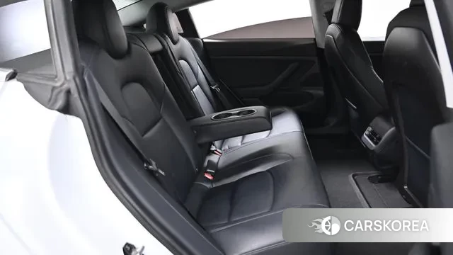 Tesla Model 3 2020 Белый из Кореи, фото 3