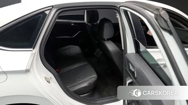 Volkswagen 7th Generation of Jetta 2021 Белый из Кореи, фото 3