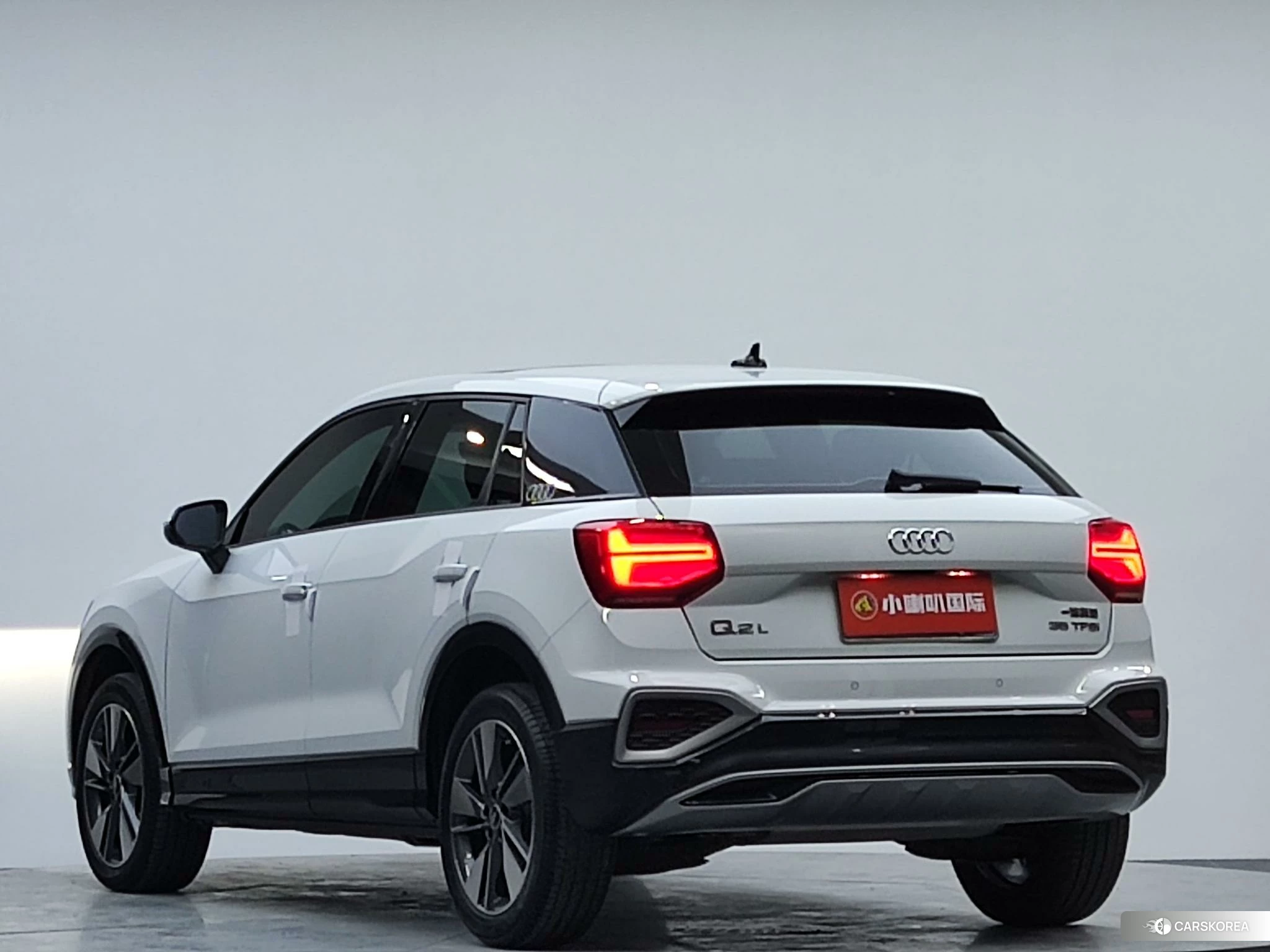Audi Q2L 2021 Белый из Китая, фото 3