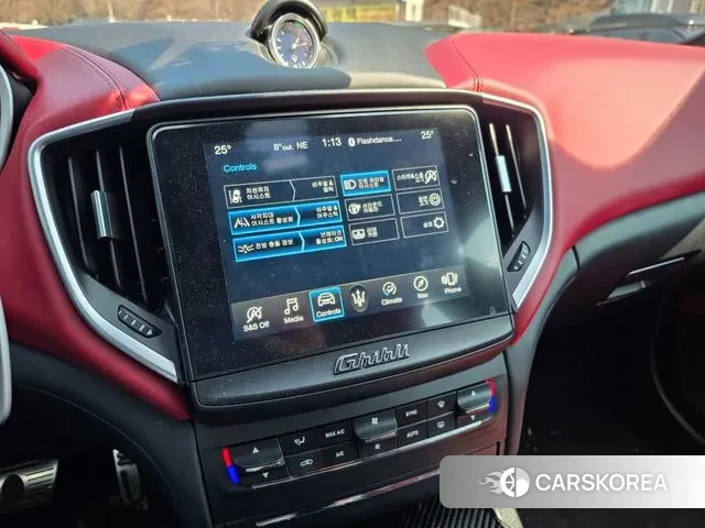 Maserati Ghibli 2018 Белый из Кореи, фото 3