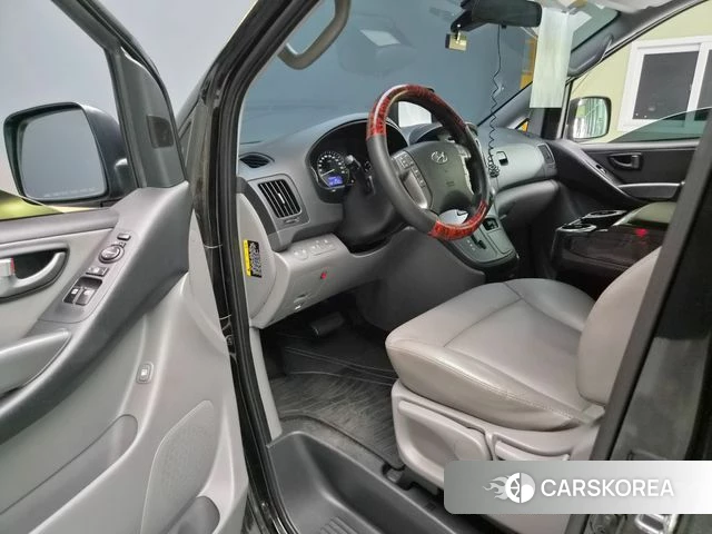 Hyundai The New Grand Starex 2018 Черный из Кореи, фото 3
