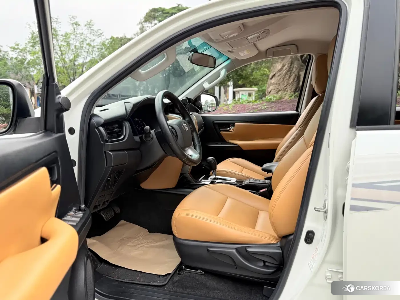 Toyota Fortuner 2018 Белый из Китая, фото 3