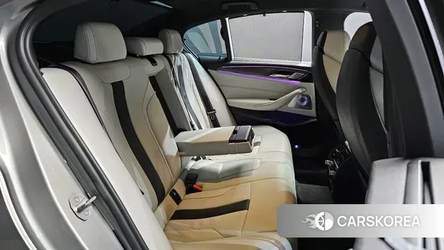 BMW M5 (F90) 2019 Серебристо-серый из Кореи, фото 3