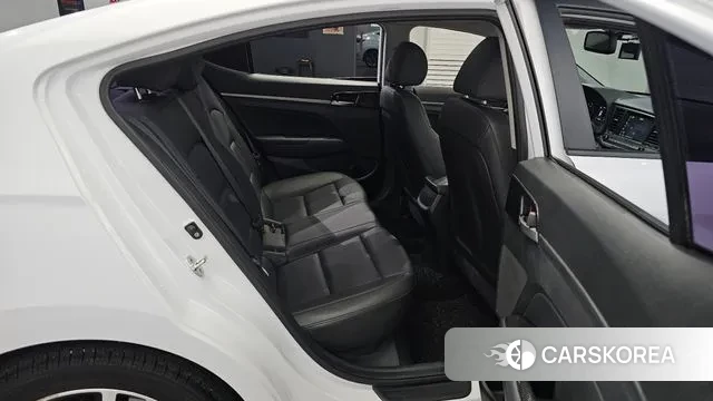 Hyundai Avante AD 2018 Белый из Кореи, фото 3