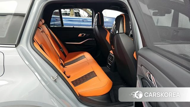 BMW M3 (G80) 2025 Светло-серебряный цвет из Кореи, фото 3