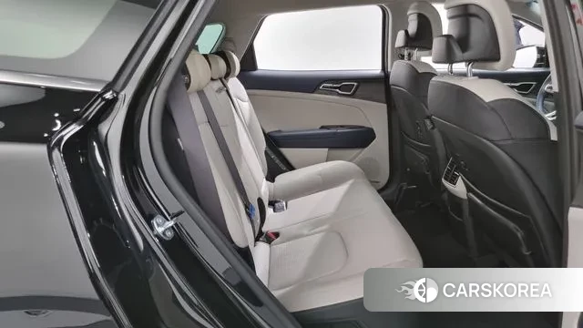 Kia Sportage 5th Generation Hybrid 2024 Черный из Кореи, фото 3