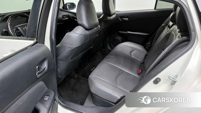 Toyota Prius 4th Generation 2019 Белый из Кореи, фото 3