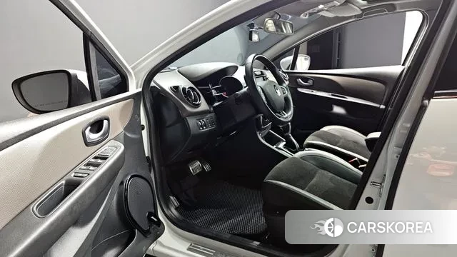 Renault Korea (Samsung) Clio 2018 Белый из Кореи, фото 3