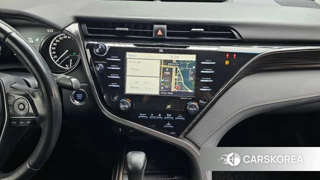 Toyota Camry (XV70) 2019 Коричневый из Кореи, фото 3