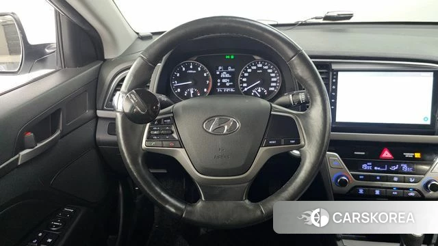 Hyundai Avante AD 2018 Белый из Кореи, фото 3
