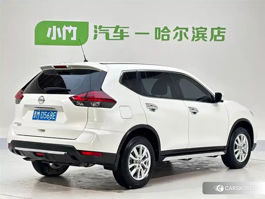 Nissan X-Trail 2023 Белый из Китая, фото 3