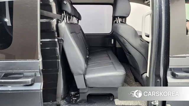 Hyundai Staria 2023 Серый из Кореи, фото 3