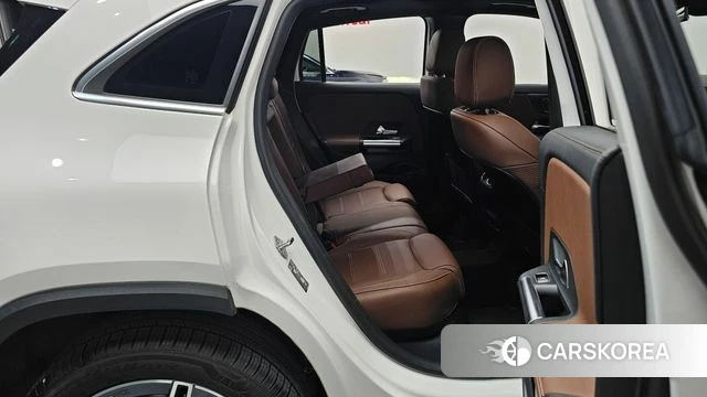 Mercedes-Benz GLA - Class H247 2022 Белый из Кореи, фото 2