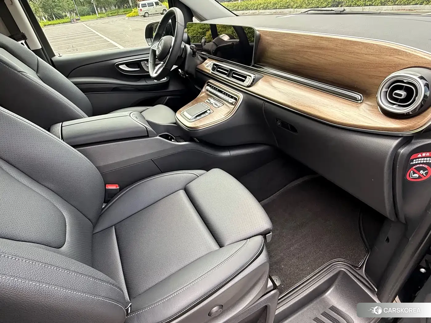 Mercedes-Benz V-Class 2025 Черный из Китая, фото 3