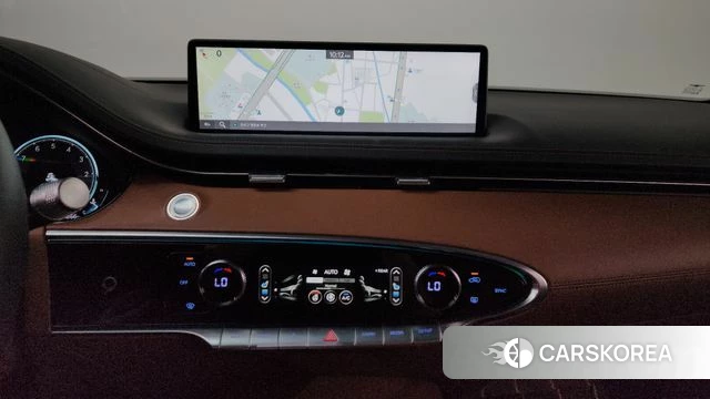 Genesis GV70 2023 Белый из Кореи, фото 3