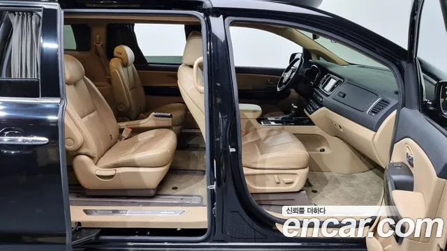 Kia The New Carnival 2020 Черный из Кореи, фото 3