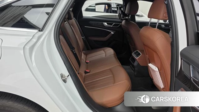 Audi A6 (C8) 2021 Белый из Кореи, фото 3