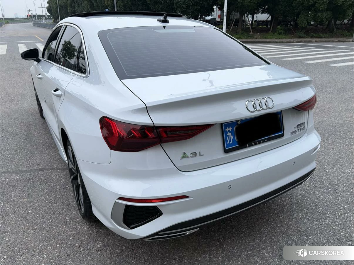 Audi A3 2022 Белый из Китая, фото 3