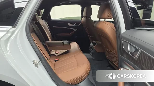 Audi A6 (C8) 2023 Белый из Кореи, фото 3