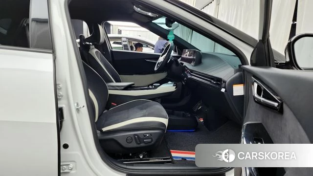 Kia EV6 2022 Белый из Кореи, фото 3